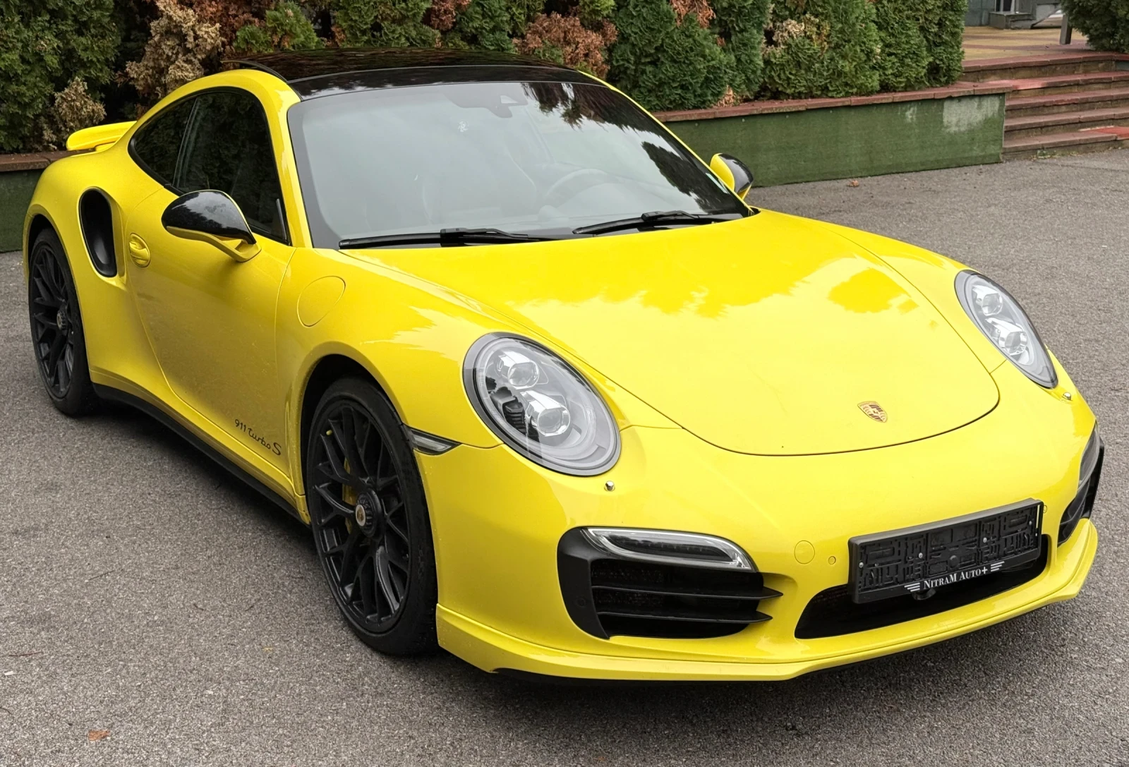 Porsche 911 Turbo S Ceramic/KeylessGO/Bose/Panorama/700Hp - изображение 3