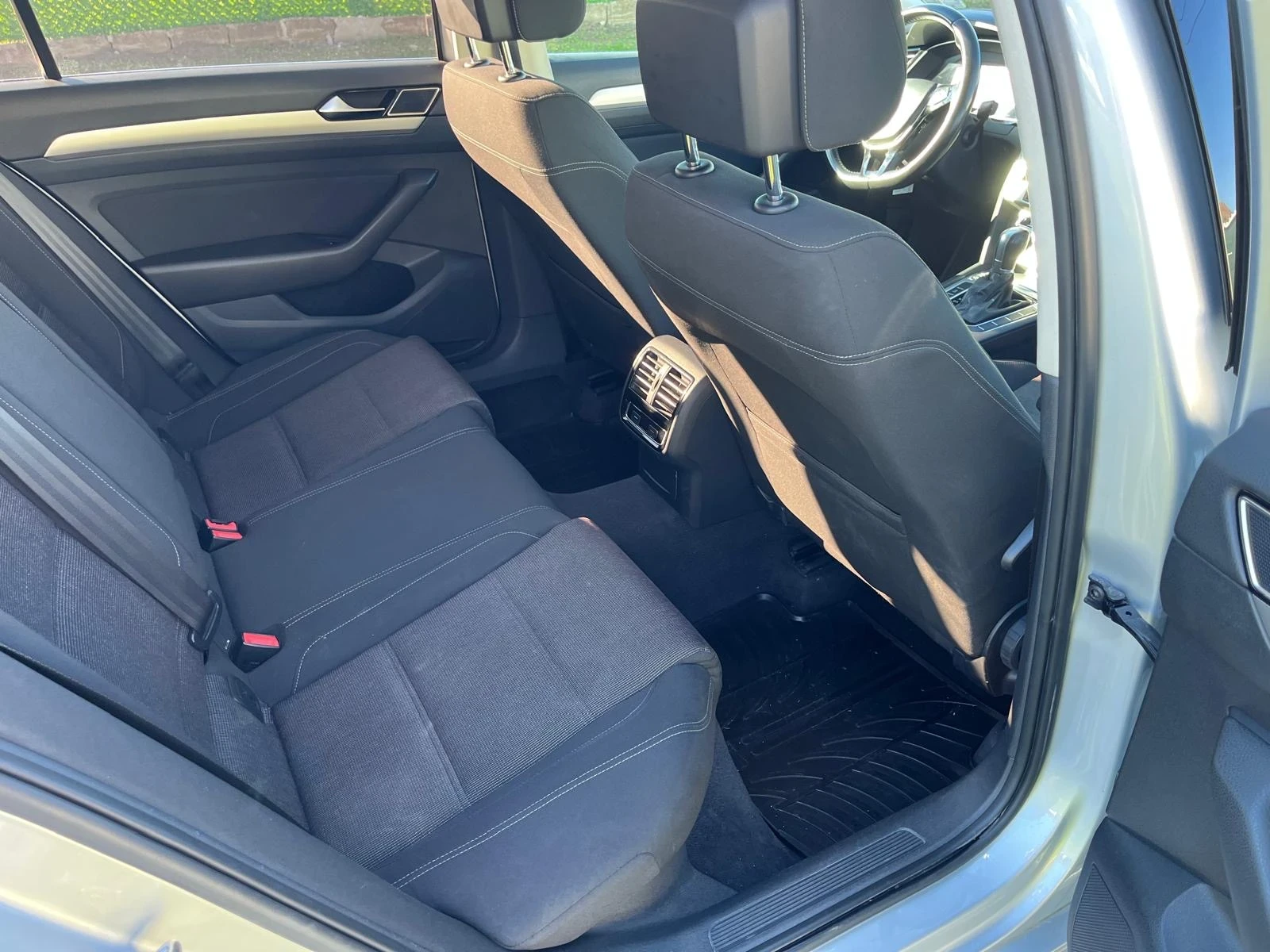 VW Passat Variant 2.0 TDI Highline | Mobile.bg   6