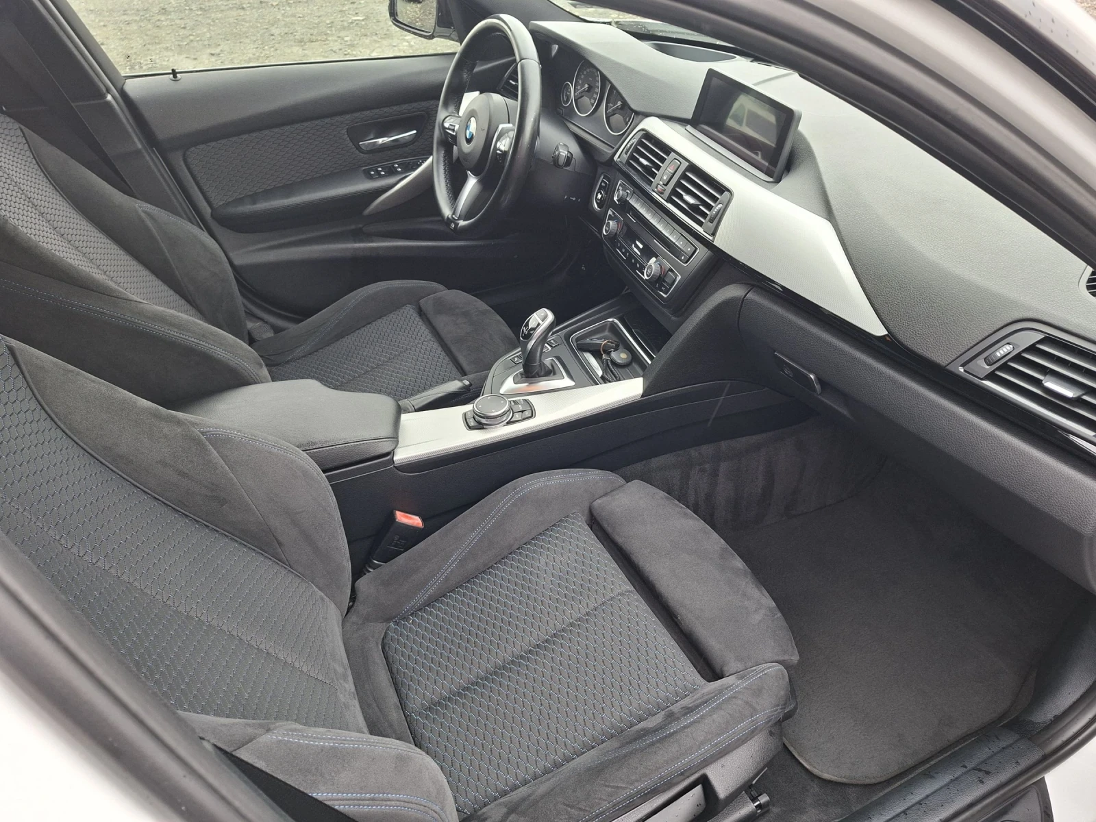 BMW 320 Mpack, aut, Xdrive - изображение 8