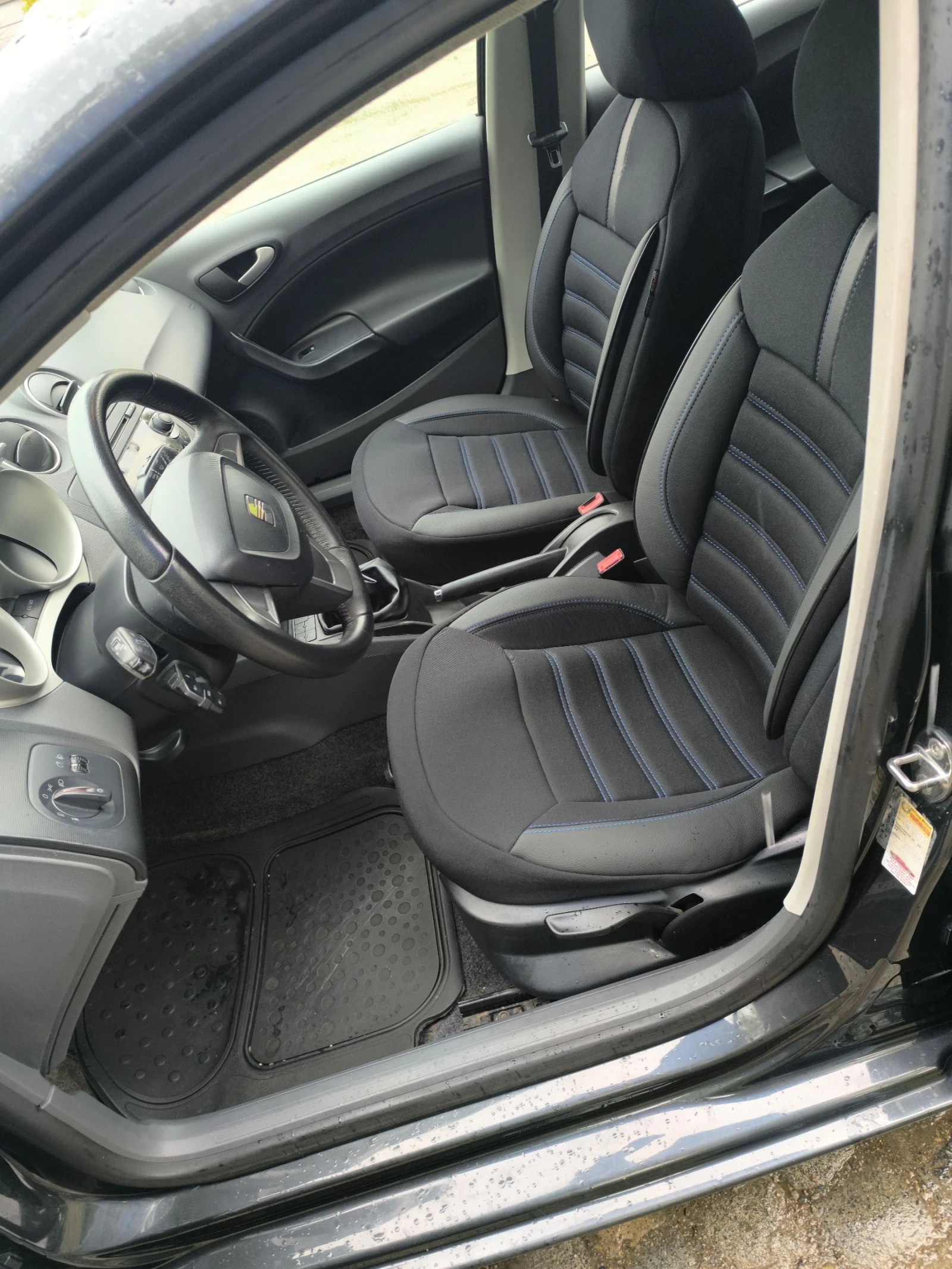 Seat Ibiza Личен автомобил , снимка 8 - Автомобили и джипове - 54154260