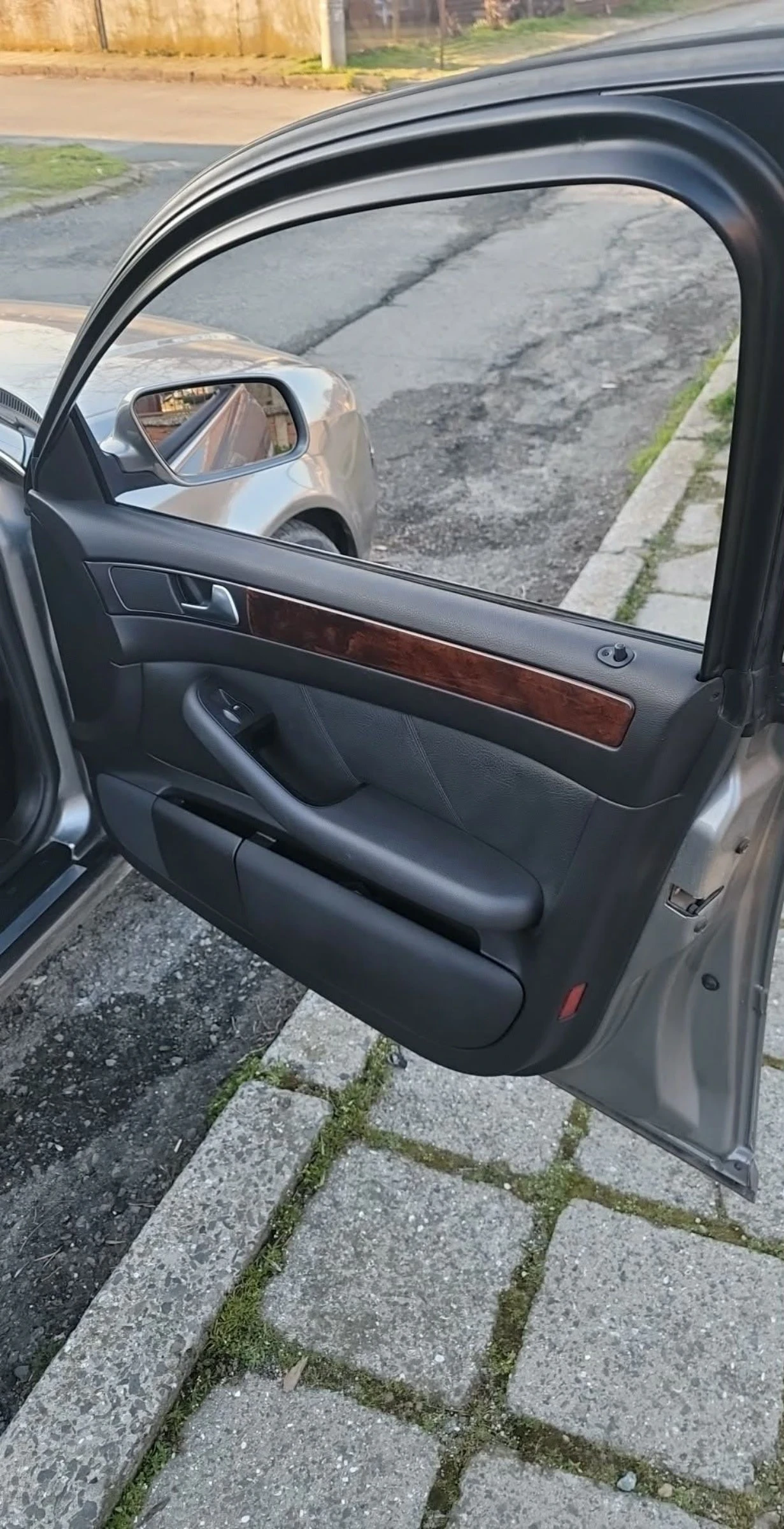 Audi A6 2.5tdi 180к.с  Quattro, снимка 13 - Автомобили и джипове - 53773640