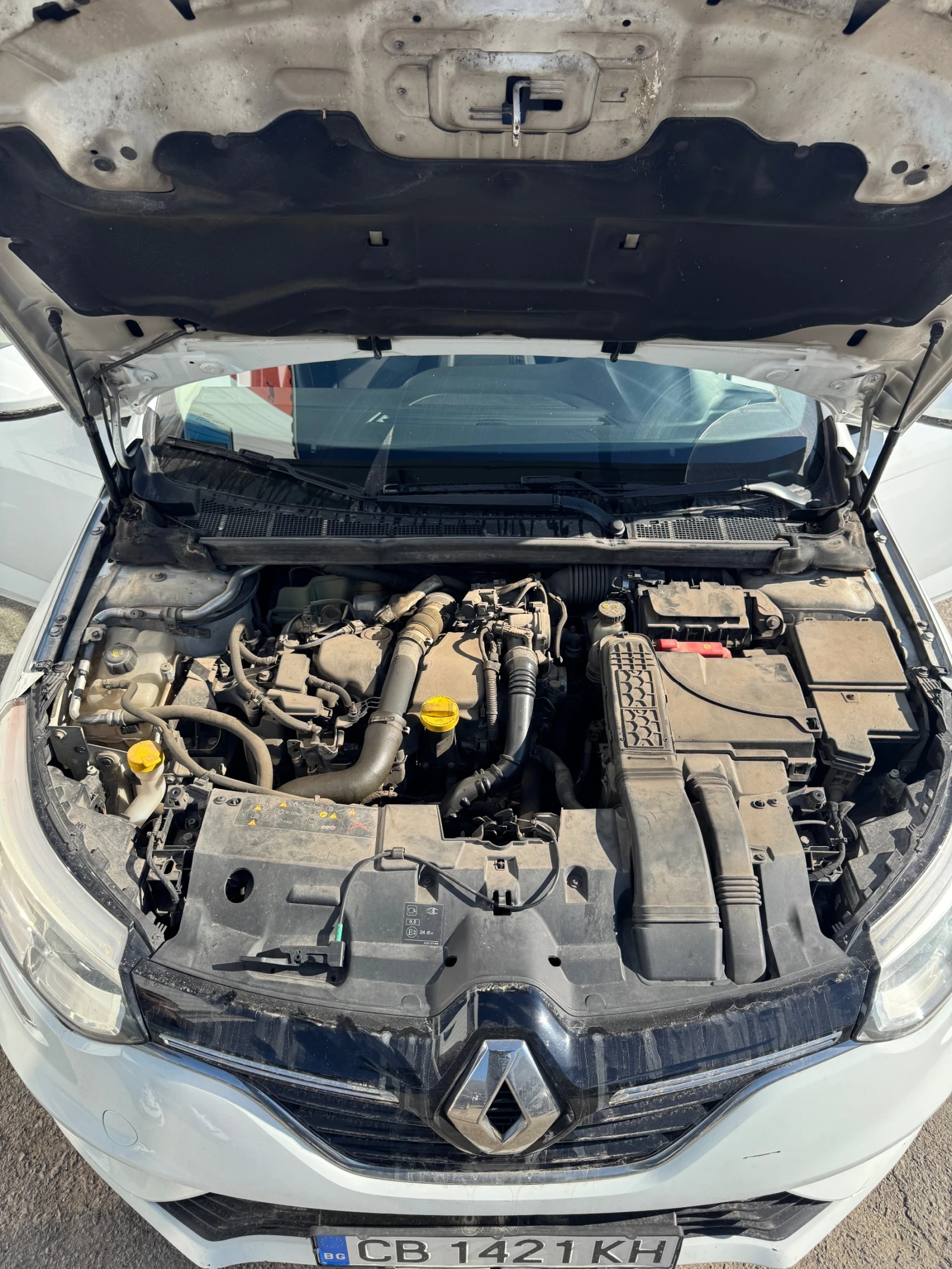 Renault Megane 1.5 dci, снимка 16 - Автомобили и джипове - 53795159