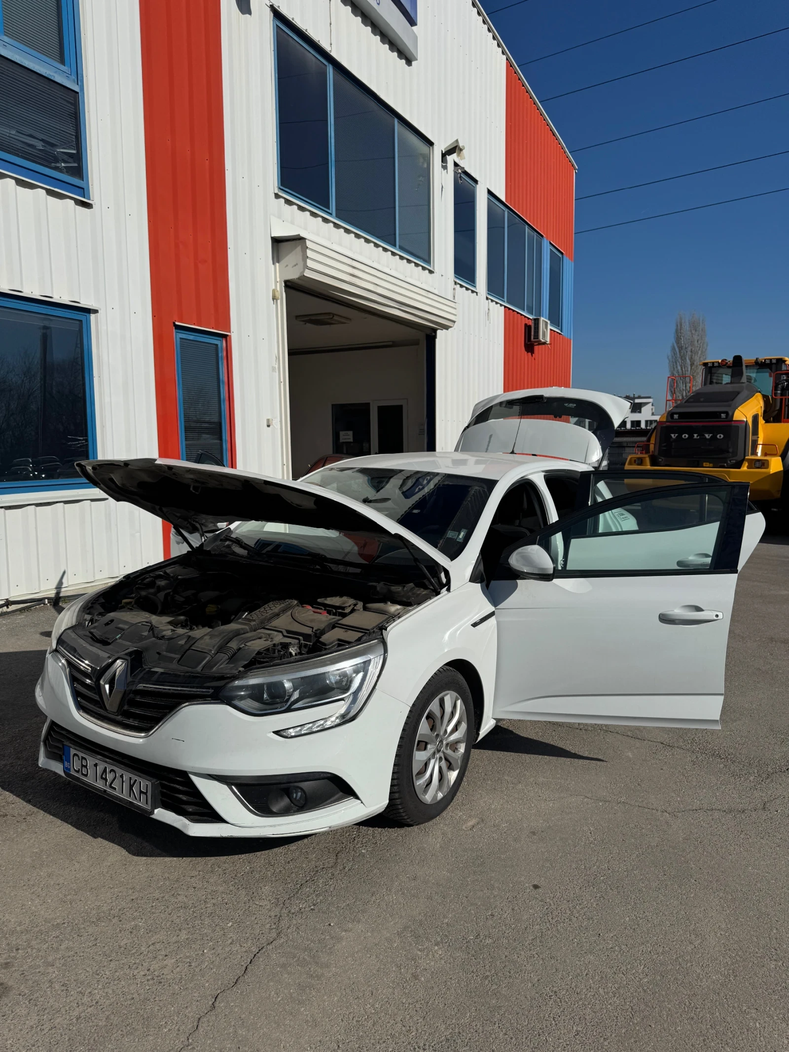 Renault Megane 1.5 dci, снимка 15 - Автомобили и джипове - 53795159