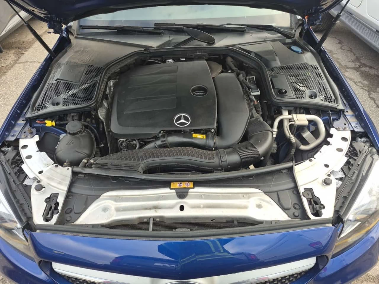 Mercedes-Benz C 300 Coupe * AMG Line * Multibeam * CARFAX * , снимка 14 - Автомобили и джипове - 54114085