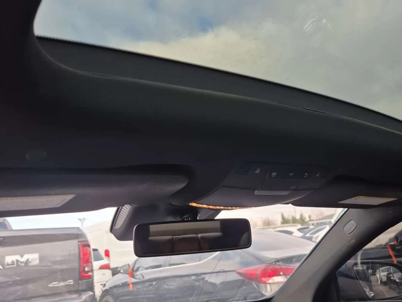 Mercedes-Benz C 300 Coupe * AMG Line * Multibeam * CARFAX * , снимка 10 - Автомобили и джипове - 54114085