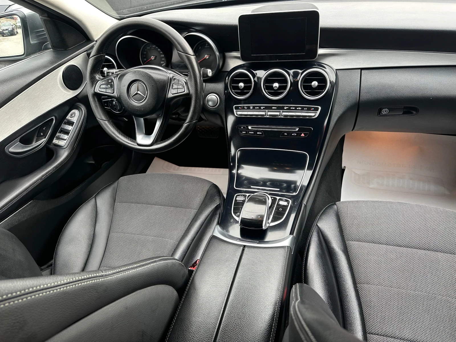 Mercedes-Benz C 220 cdi 9Gtronik/4Matik /LED/Camera/KEYLESS/Сер.Истори, снимка 10 - Автомобили и джипове - 54206908