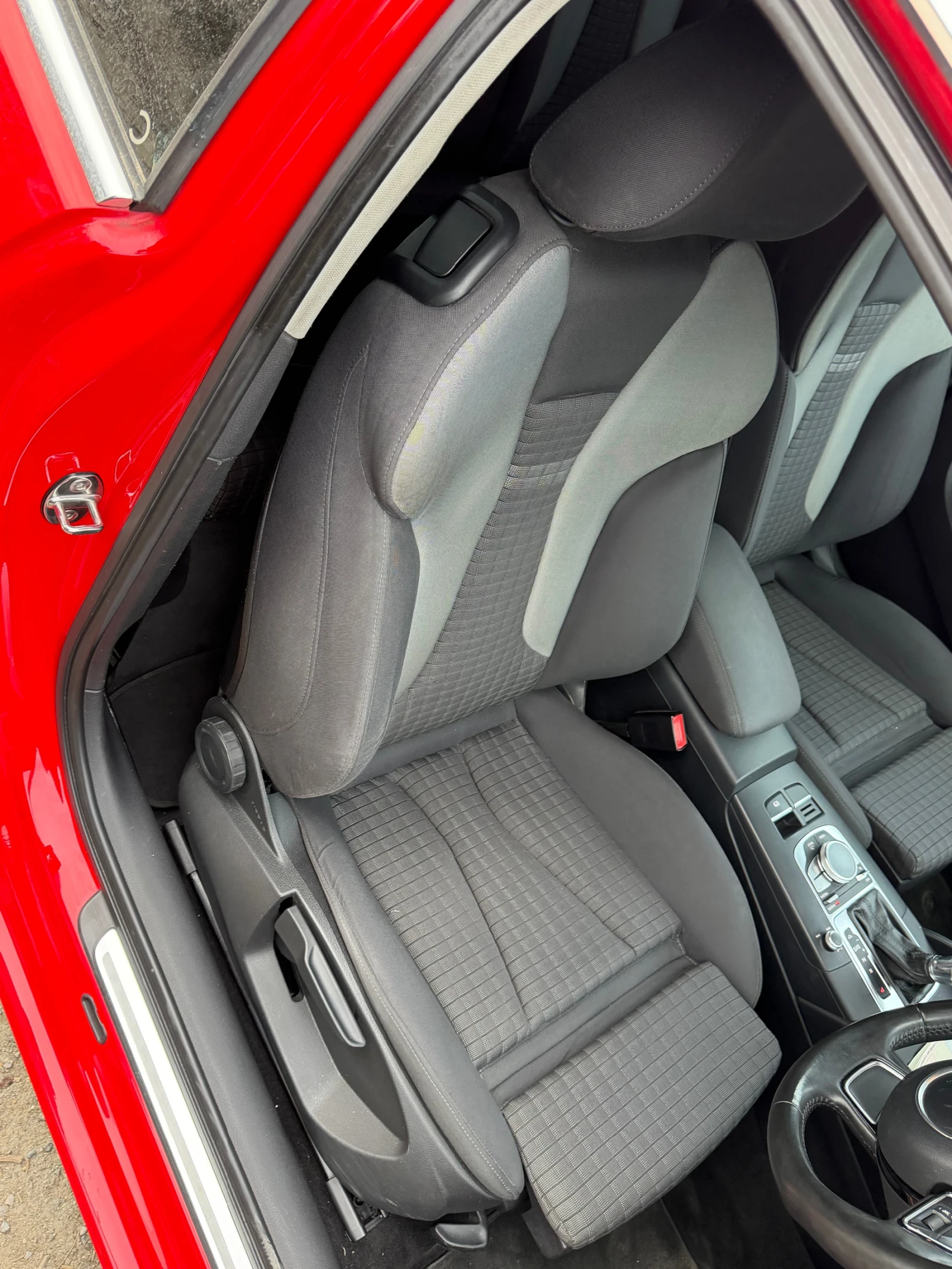 Audi A3 1.8 TFSi DSG, снимка 7 - Автомобили и джипове - 54221742