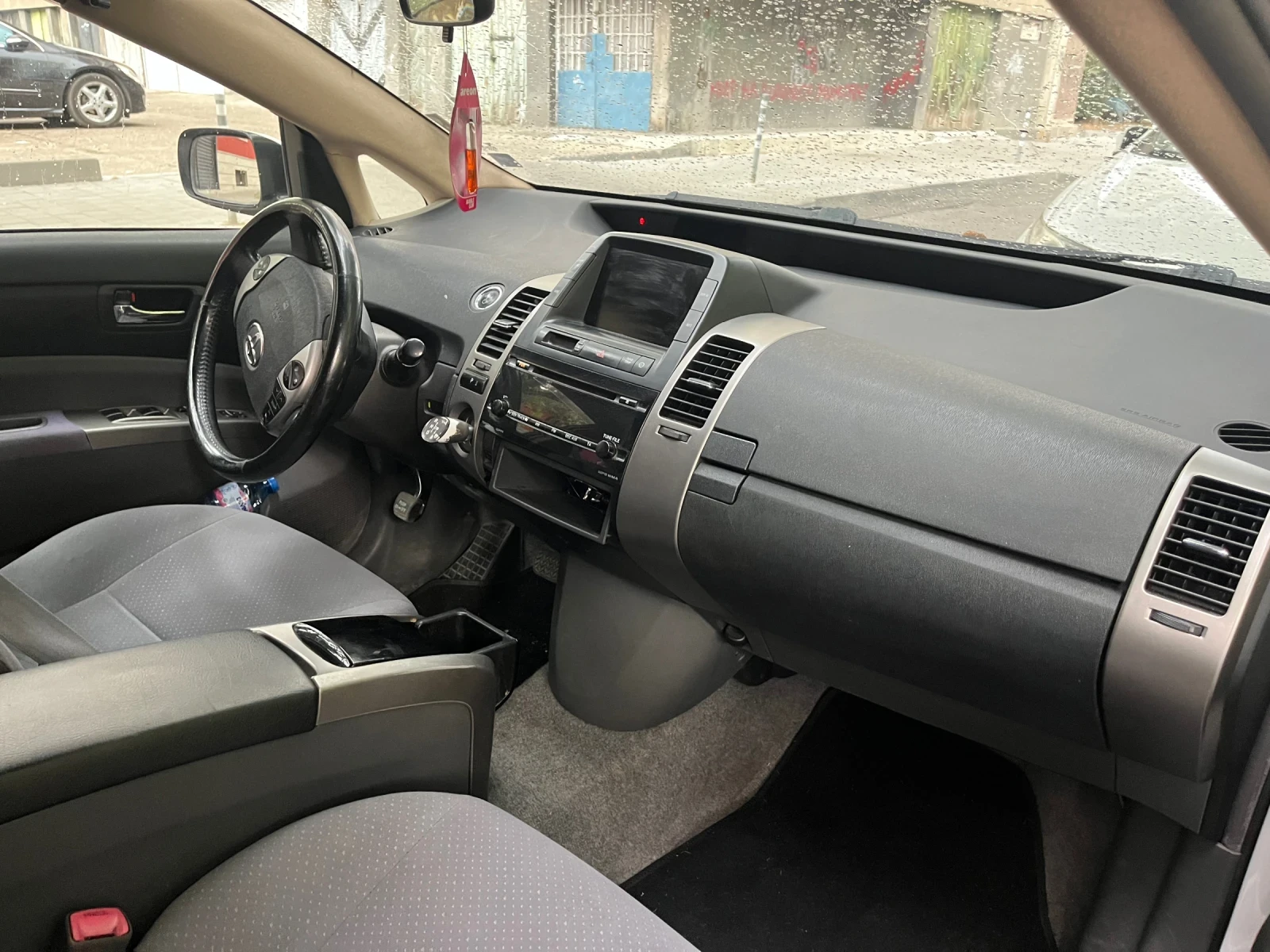 Toyota Prius, снимка 3 - Автомобили и джипове - 54400834