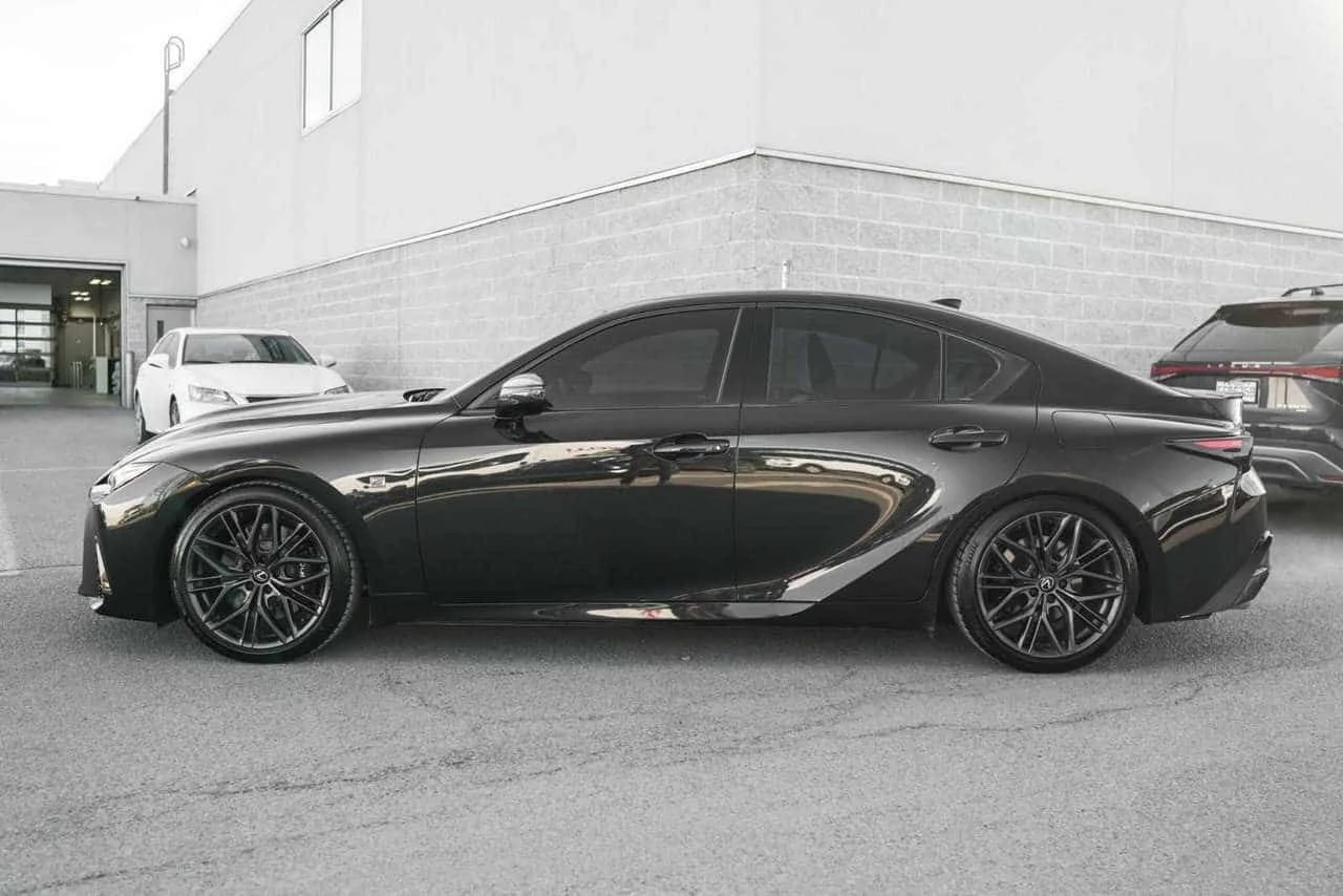 Lexus IS * 500 Base * CARFAX * ЦЕНА ДО БГ, снимка 3 - Автомобили и джипове - 54604338
