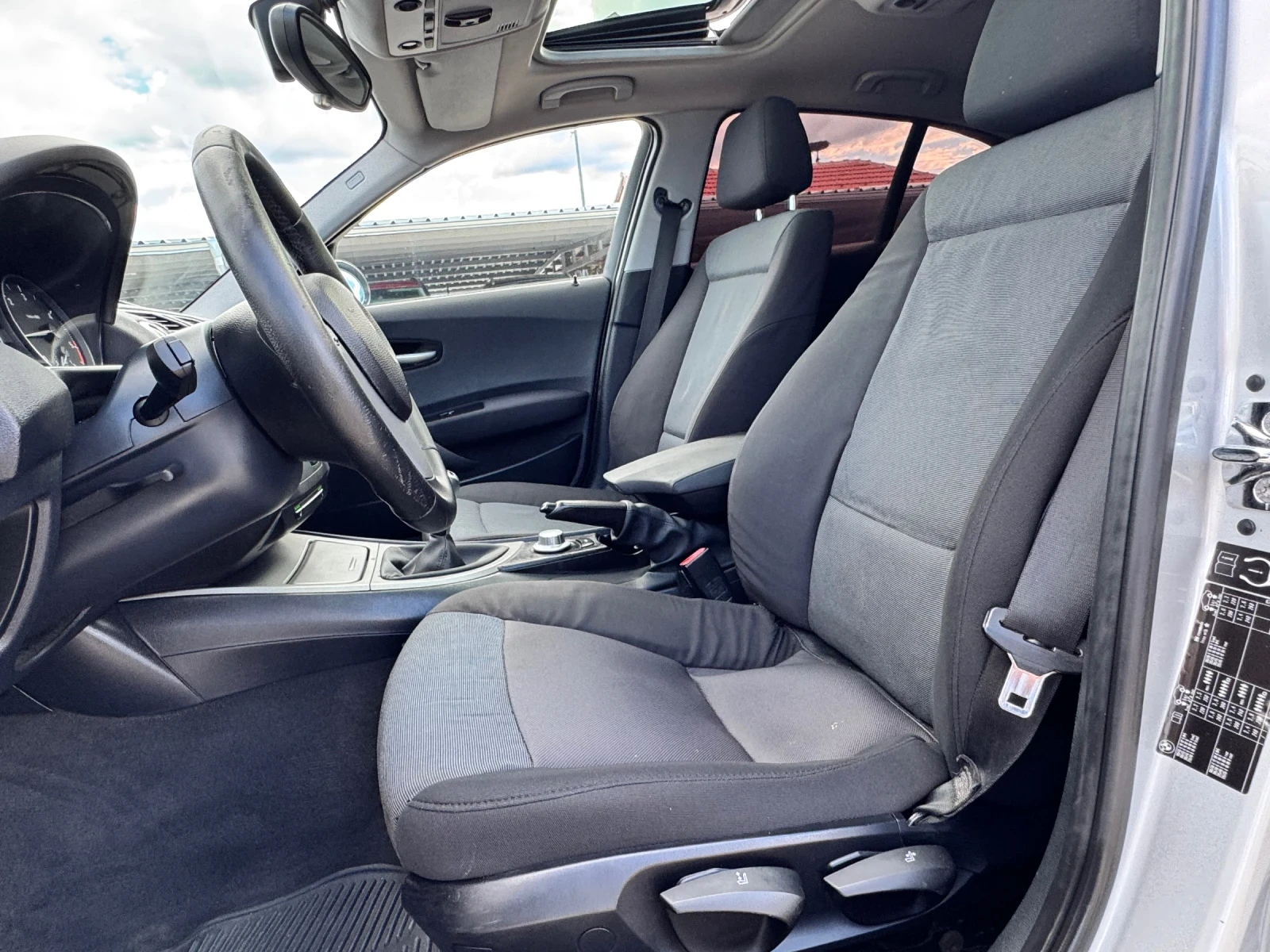 BMW 118 2.0D ИТАЛИЯ НАВИ, снимка 9 - Автомобили и джипове - 54903917