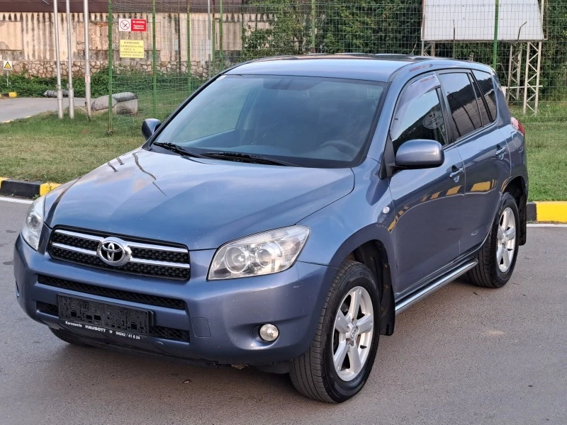 Toyota Rav4 2.2 D4D  Печка* Климатроник* 4х4, снимка 4 - Автомобили и джипове - 42344694