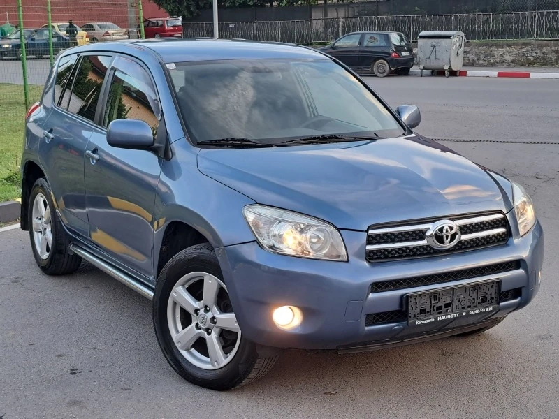 Toyota Rav4 2.2 D4D  Печка* Климатроник* 4х4, снимка 1 - Автомобили и джипове - 42344694