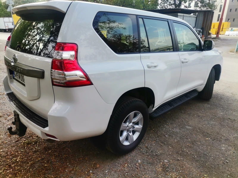 Toyota Land cruiser 2.8 D4D , снимка 9 - Автомобили и джипове - 48200207