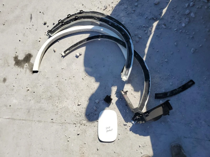 Mercedes-Benz GLC 300 COUPE* 4MATIC8* ОБДУХВАНЕ* HEAD-UP* ПОДГРЕВ* 360, снимка 13 - Автомобили и джипове - 52878465