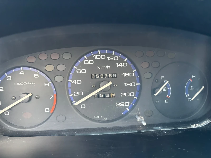 Honda Cr-v 2.0, снимка 5 - Автомобили и джипове - 53009345