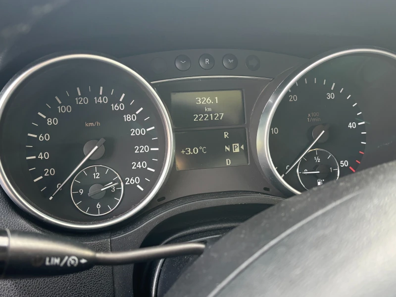 Mercedes-Benz ML 320, снимка 6 - Автомобили и джипове - 53043870