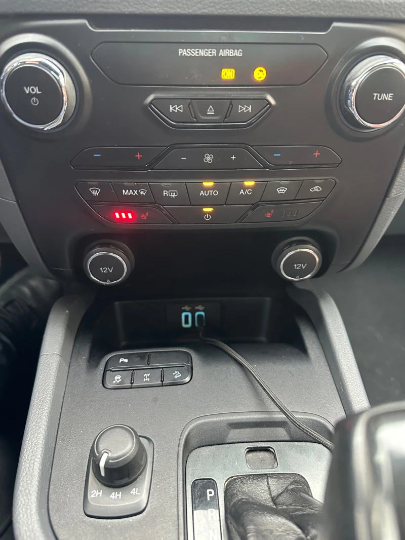 Ford Ranger Wildtrak 4x4-Automat , снимка 13 - Автомобили и джипове - 53528859