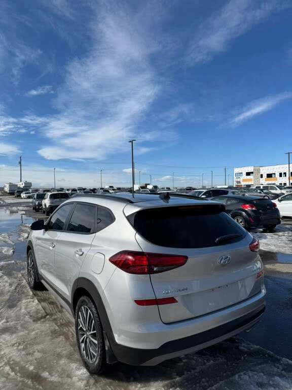 Hyundai Tucson 4x4* LIMITED* BACKUP CAM* АвтоКредит(ЦЕНА ДО БГ) - изображение 4