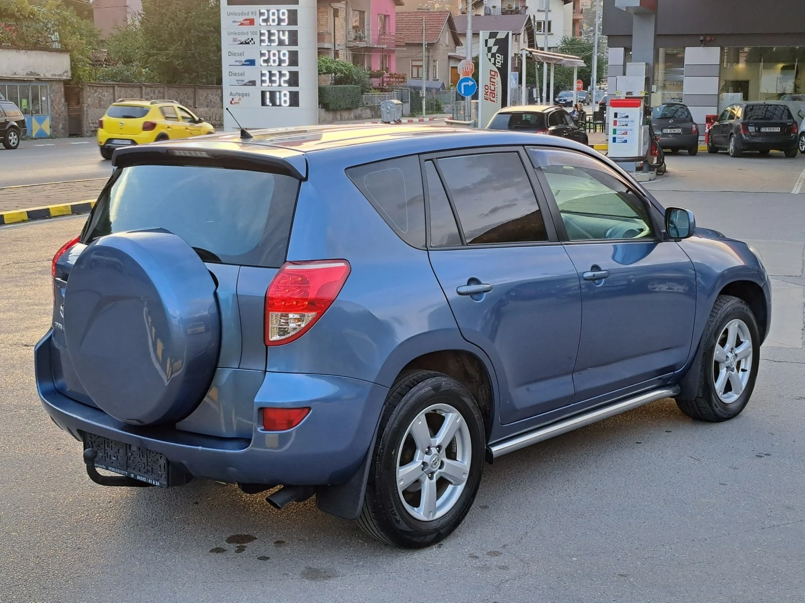 Toyota Rav4 2.2 D4D  Печка* Климатроник* 4х4 - изображение 9