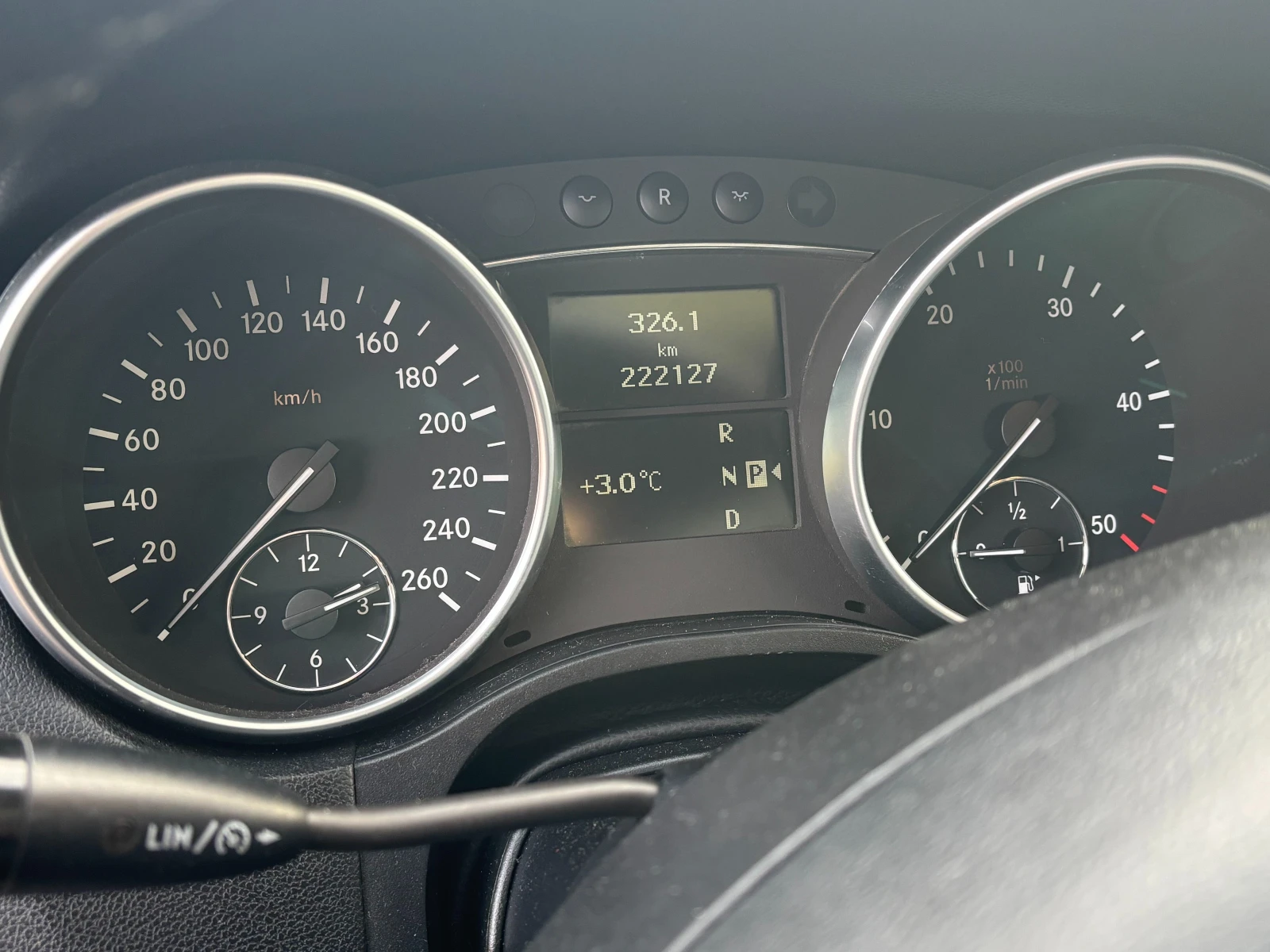 Mercedes-Benz ML 320  - изображение 6