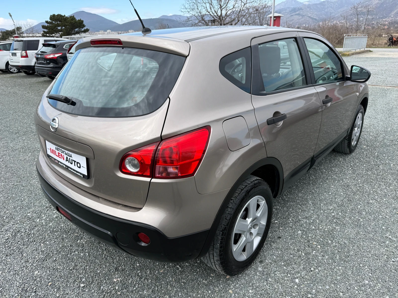 Nissan Qashqai (KATO НОВА), снимка 6 - Автомобили и джипове - 53513022