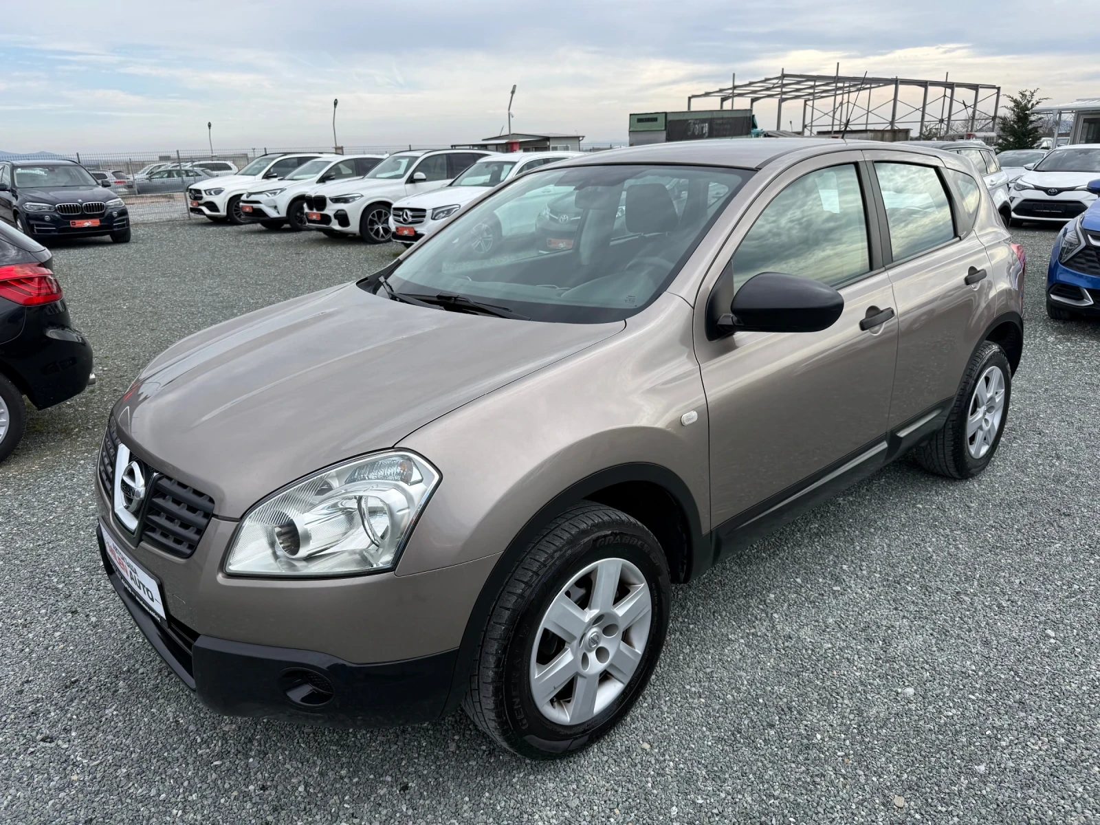 Nissan Qashqai (KATO НОВА)