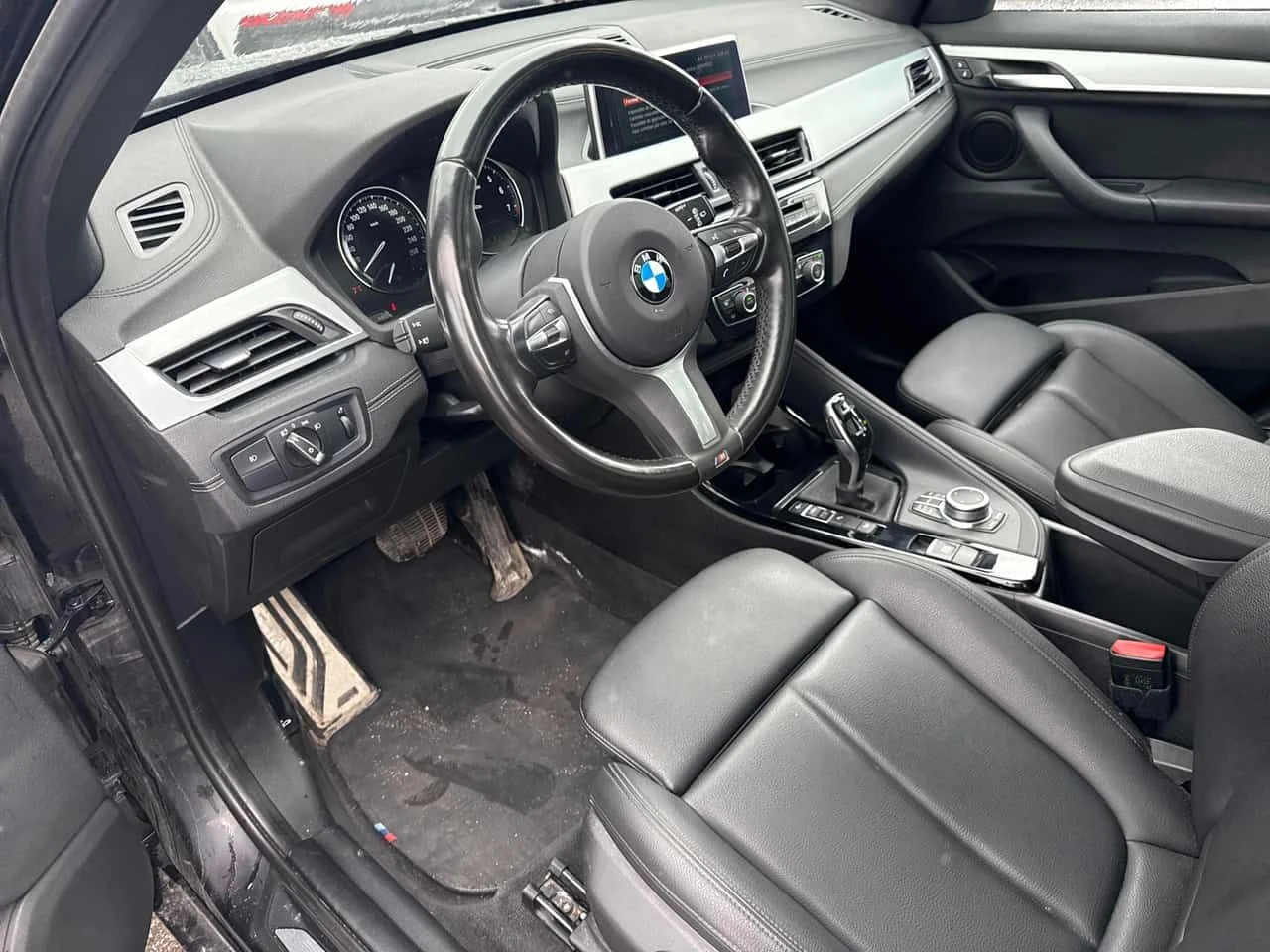 BMW X1 * xDrive28i * ПОДГРЕВИ * ПАМЕТ * CARPLAY, снимка 14 - Автомобили и джипове - 54529000