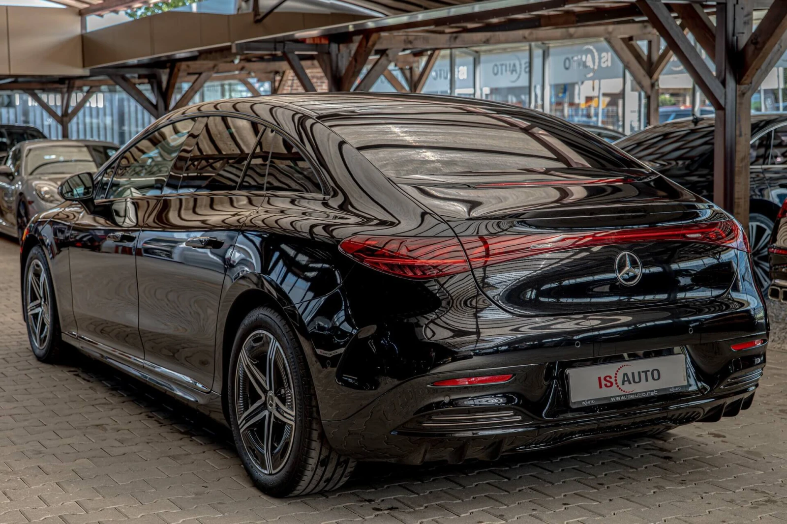 Mercedes-Benz EQE 300/AMG Line/Ambient/Night Packet/Dynamic Packet/, снимка 6 - Автомобили и джипове - 54598826