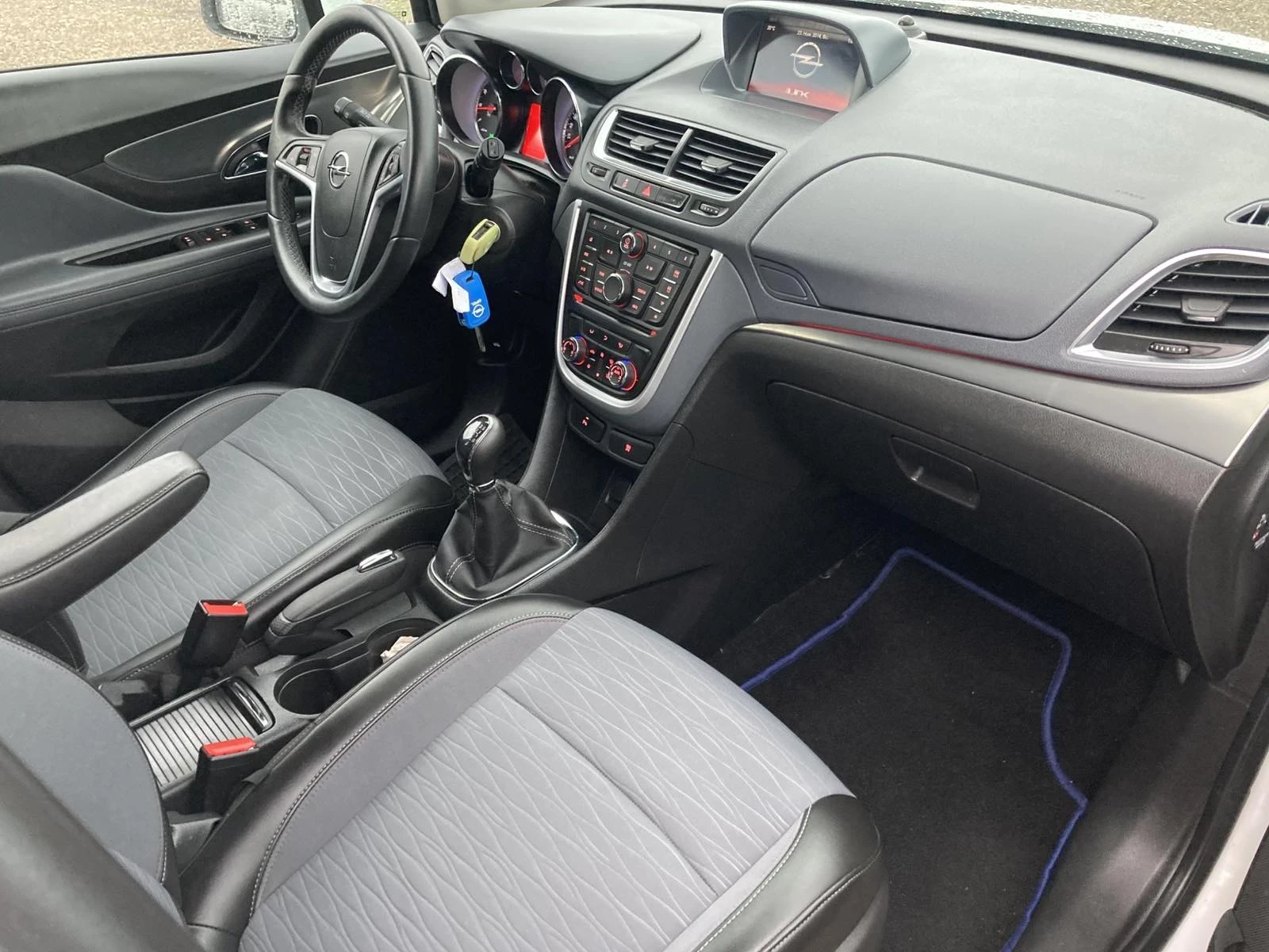 Opel Mokka 1.4Газ бензин , снимка 6 - Автомобили и джипове - 54780477