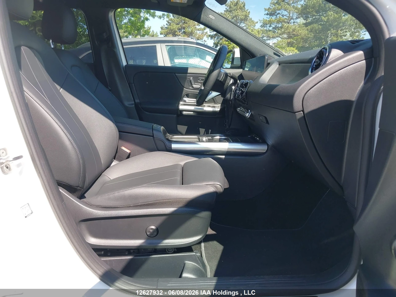 Mercedes-Benz GLA 250 4MATIC, снимка 5 - Автомобили и джипове - 54916318