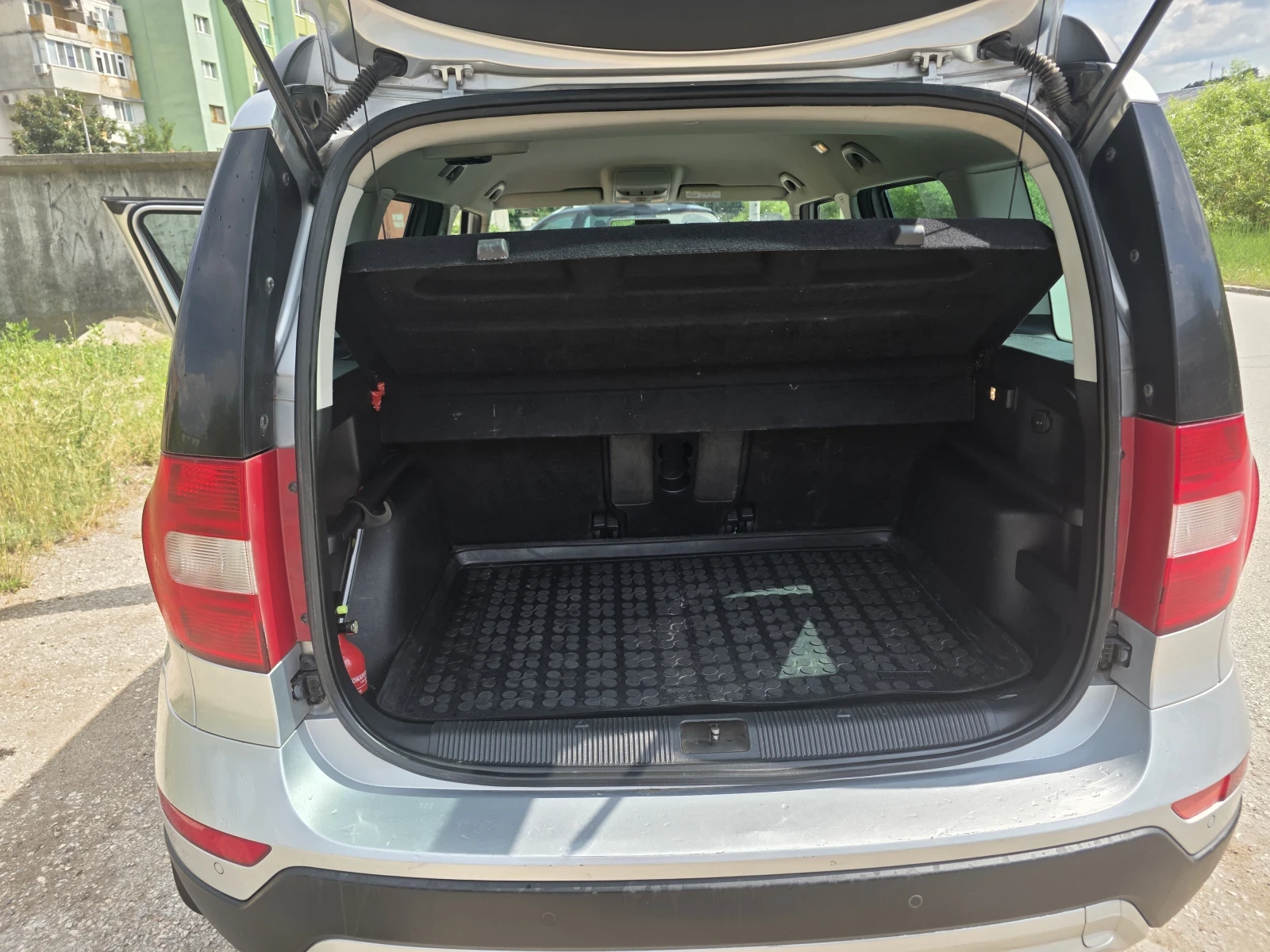Skoda Yeti, снимка 7 - Автомобили и джипове - 54988874