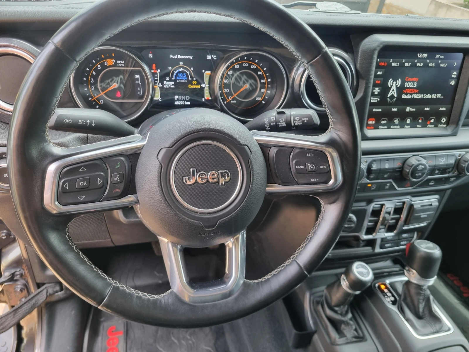 Jeep Wrangler Unlimited Sahara Altitute, снимка 11 - Автомобили и джипове - 55150827
