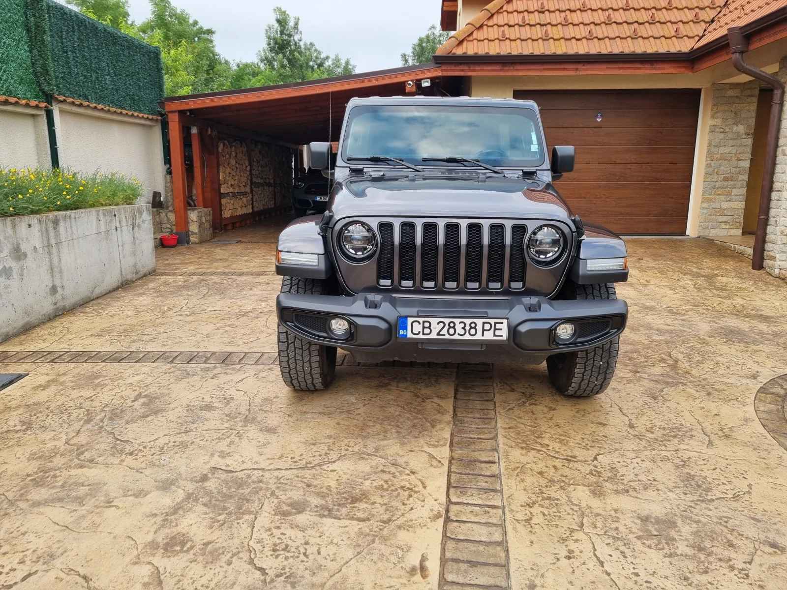 Jeep Wrangler Unlimited Sahara Altitute, снимка 2 - Автомобили и джипове - 55150827
