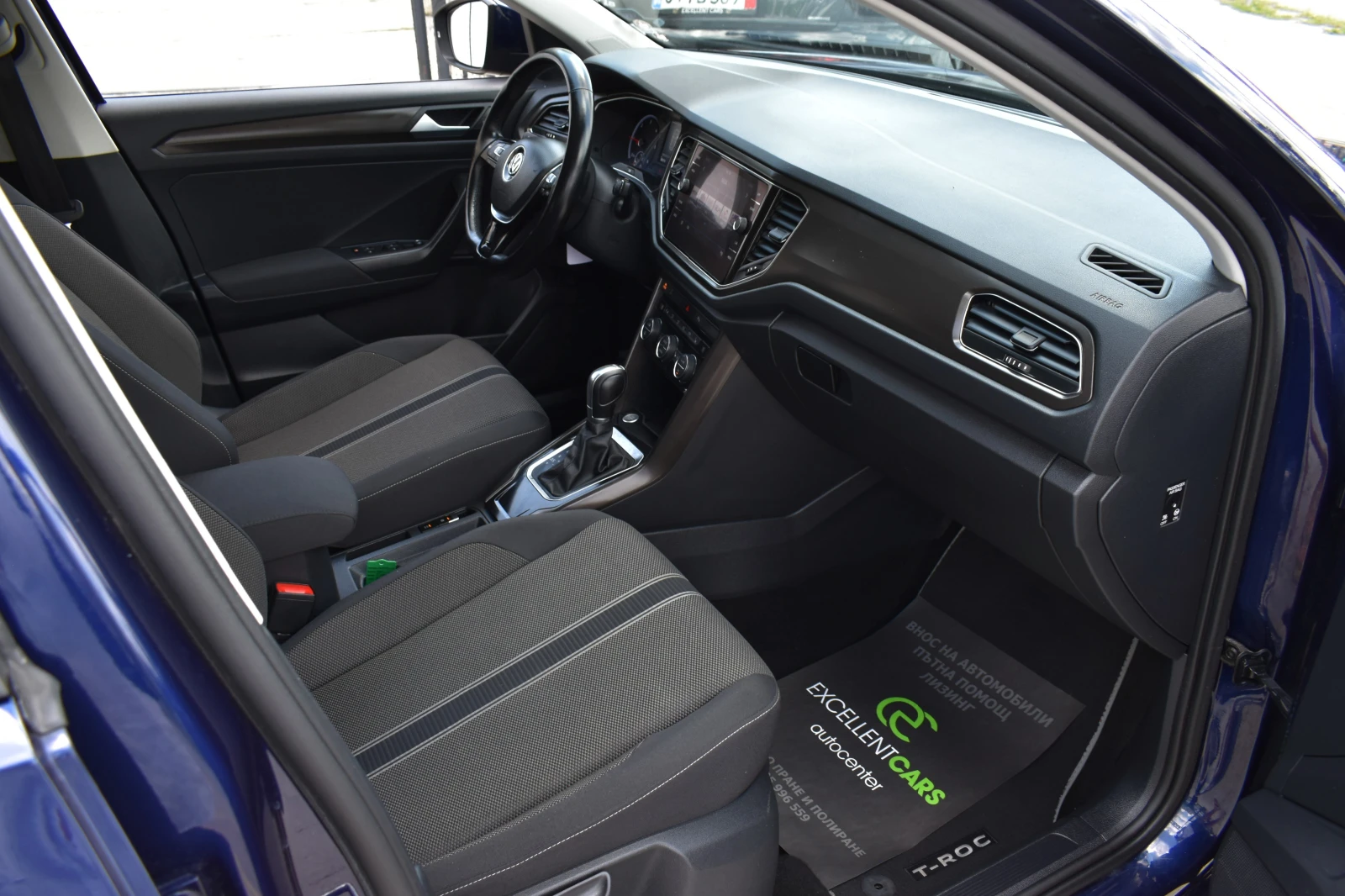 VW T-Roc 2.0TDI* LED* , снимка 12 - Автомобили и джипове - 55313314