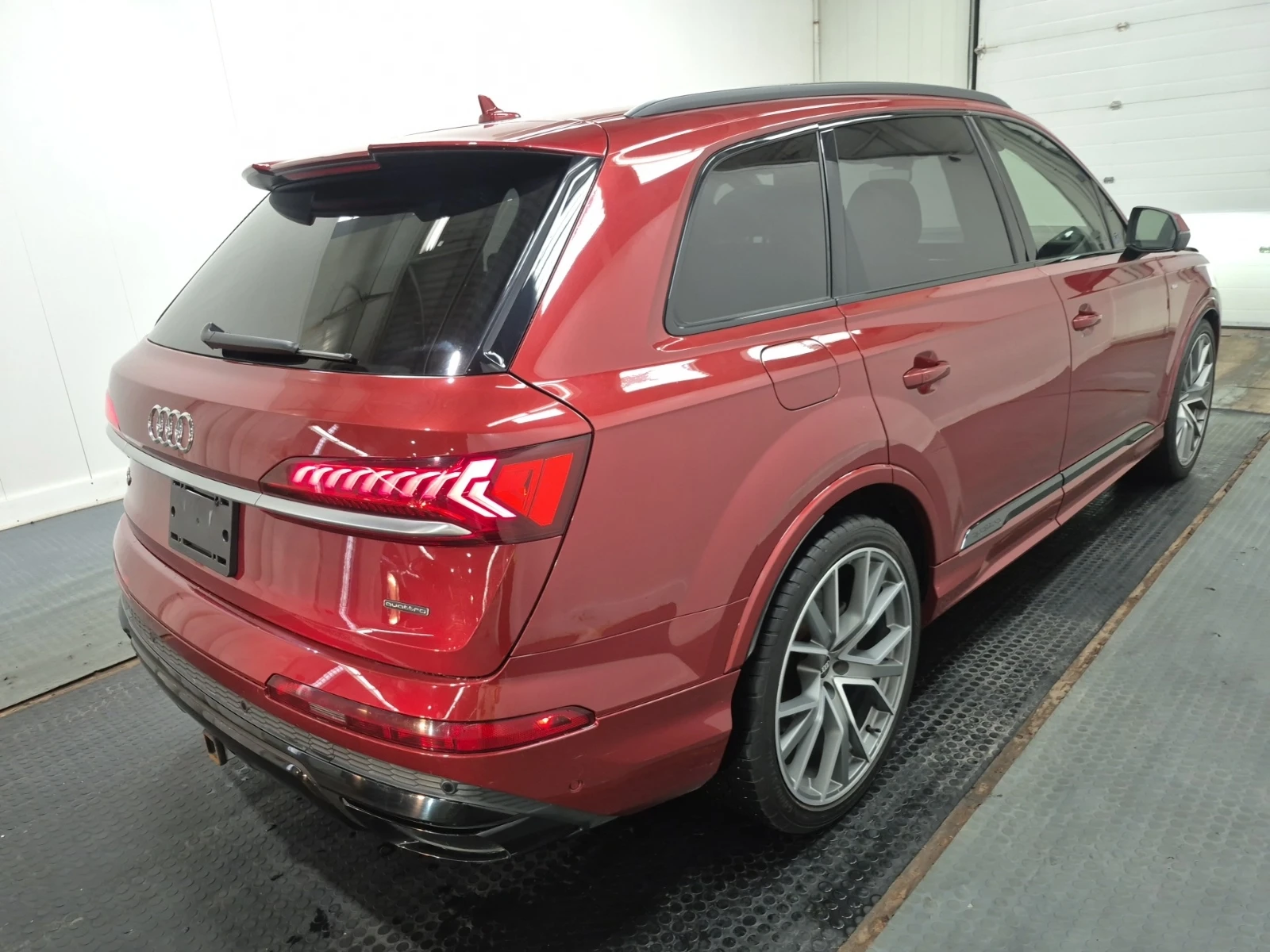 Audi Q7 Technik* S-line* Distronic* 360View* , снимка 4 - Автомобили и джипове - 55336215