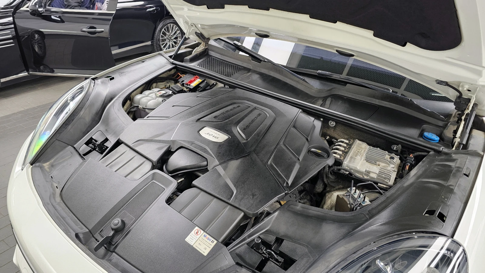Porsche Cayenne ЕЛ. БАГАЖНИК* ПОДГРЕВ ВОЛАН* ЛЮК* КРАЙНА ЦЕНА, снимка 6 - Автомобили и джипове - 56186988