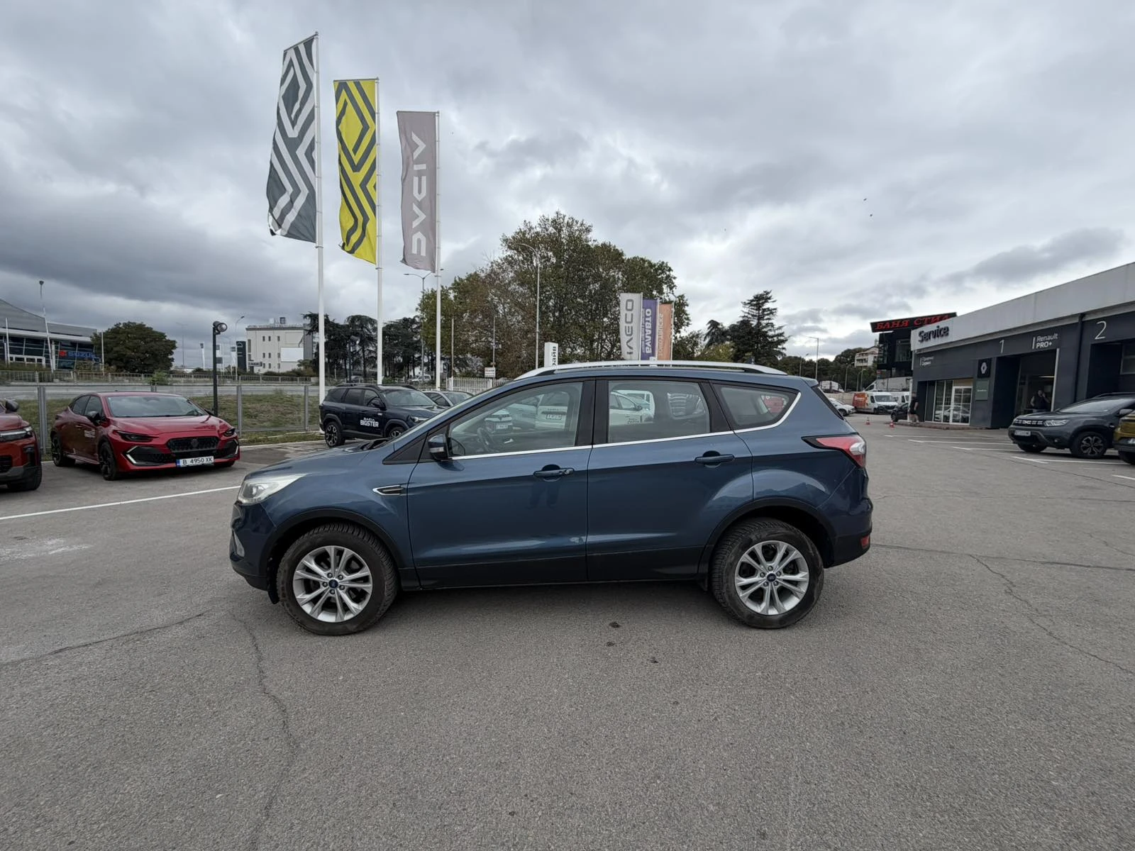 Ford Kuga EcoBoost, снимка 8 - Автомобили и джипове - 56481391