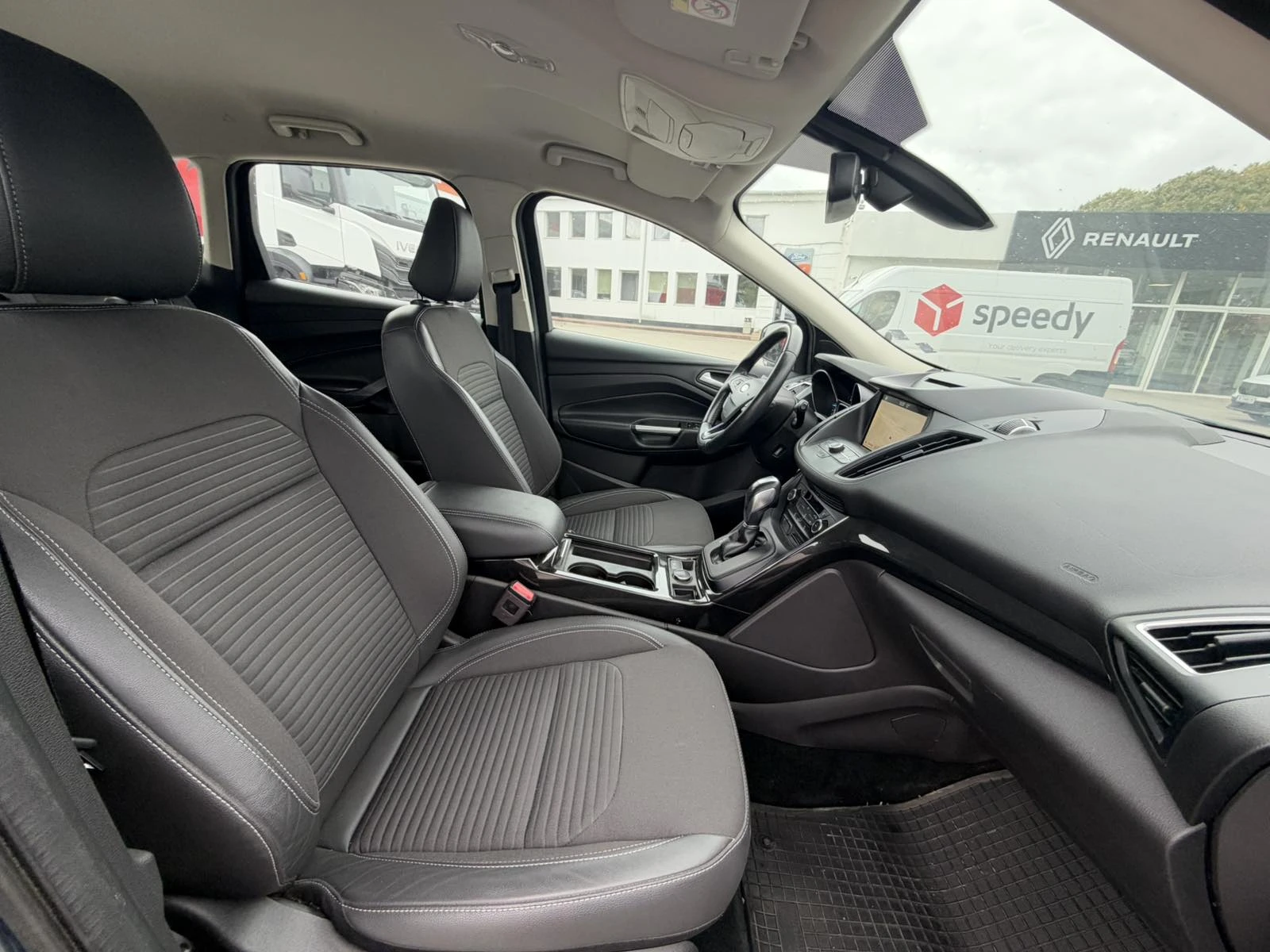 Ford Kuga EcoBoost, снимка 14 - Автомобили и джипове - 56481391