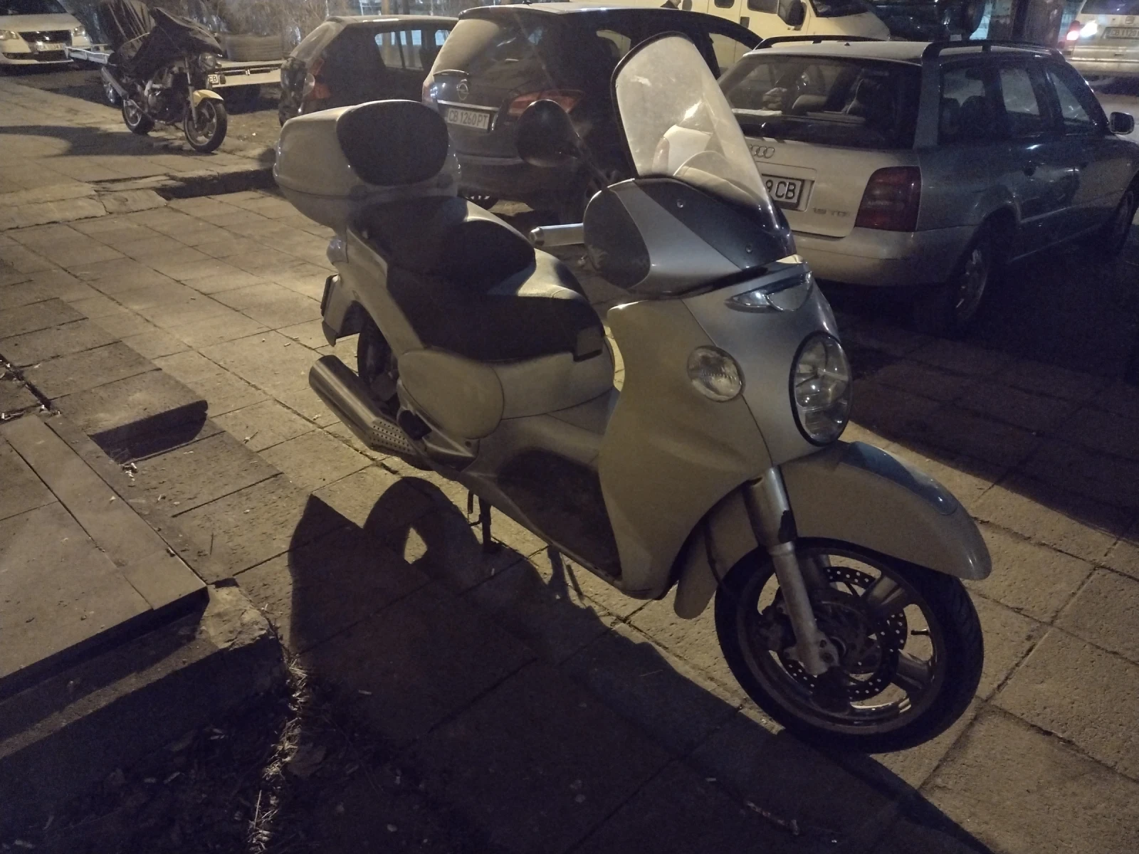 Aprilia Scarabeo 500 - изображение 7