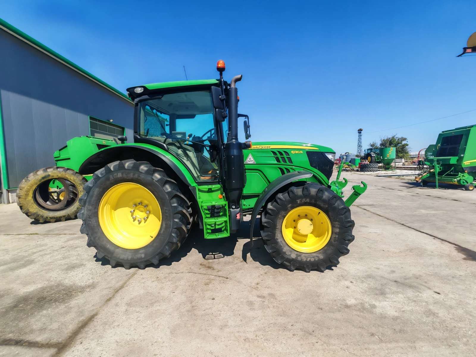 ������� John Deere 6130R ������ � ������������ ������ 20% | Mobile.bg � ����������� 3