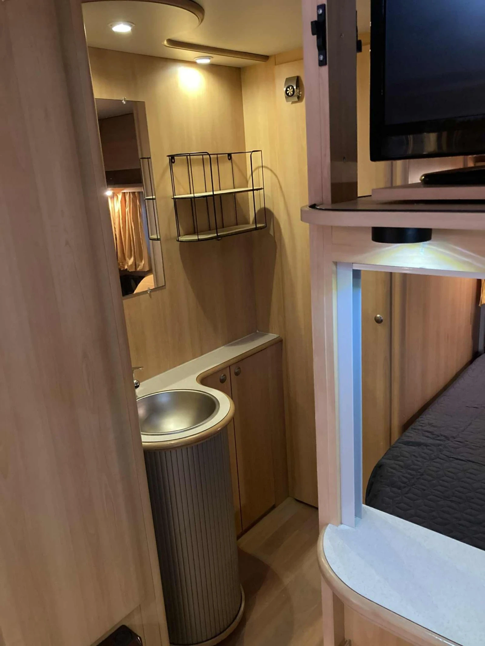  Chateau Home CAR 450  /   | Mobile.bg   11