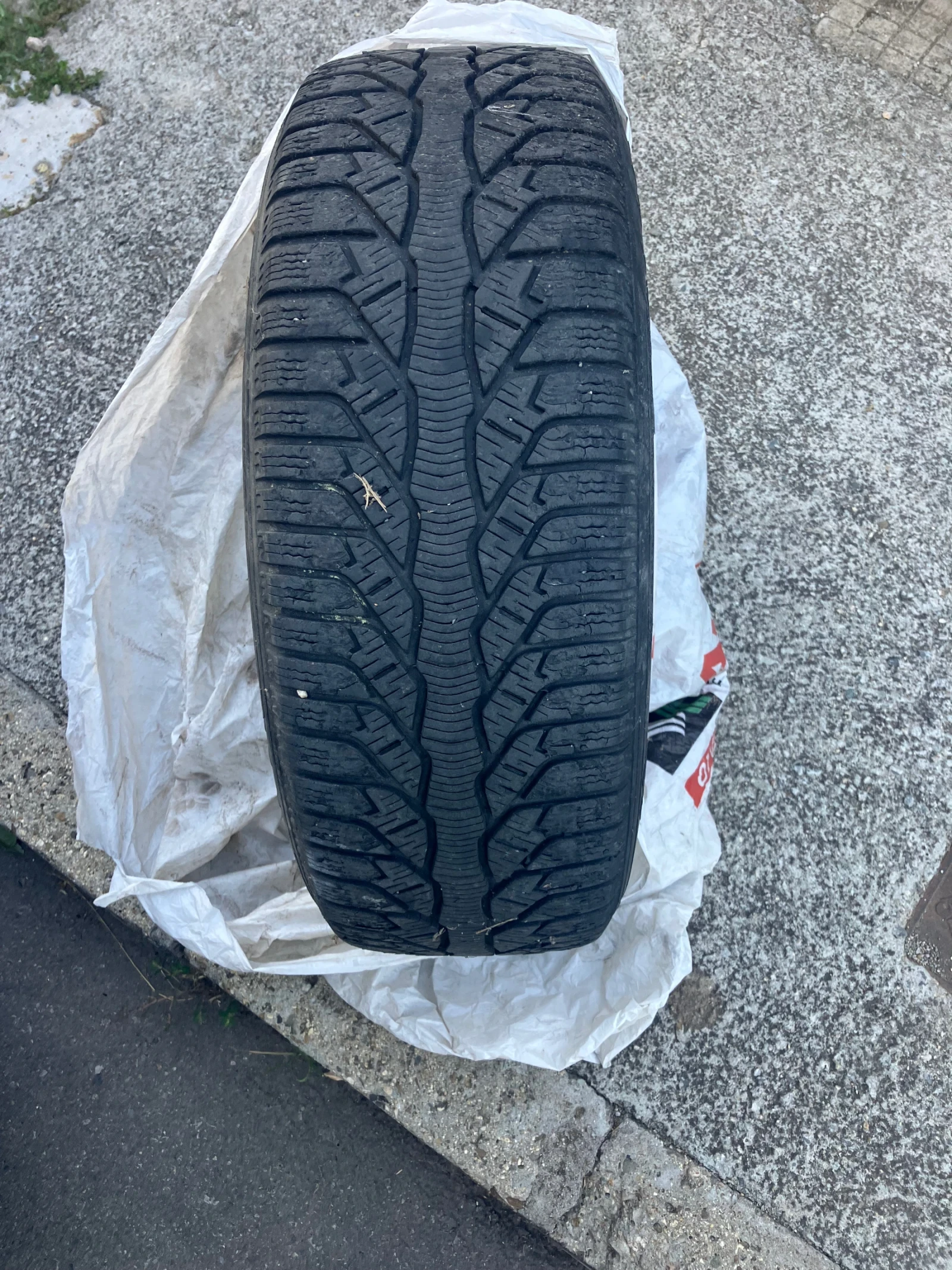 ���� � ������ 205/60R16 | Mobile.bg � ����������� 1