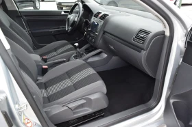 VW Golf 1.6i* 102 kc* Нави* Камера* Уникат* , снимка 12