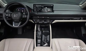 Honda Accord 2.0 Hybrid Touring, снимка 9