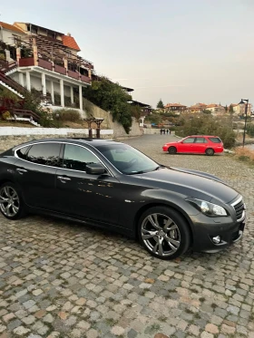 Infiniti M, снимка 2