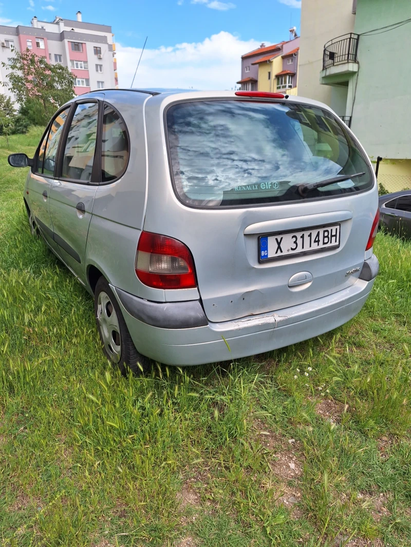 Renault Scenic, снимка 2 - Автомобили и джипове - 47193302