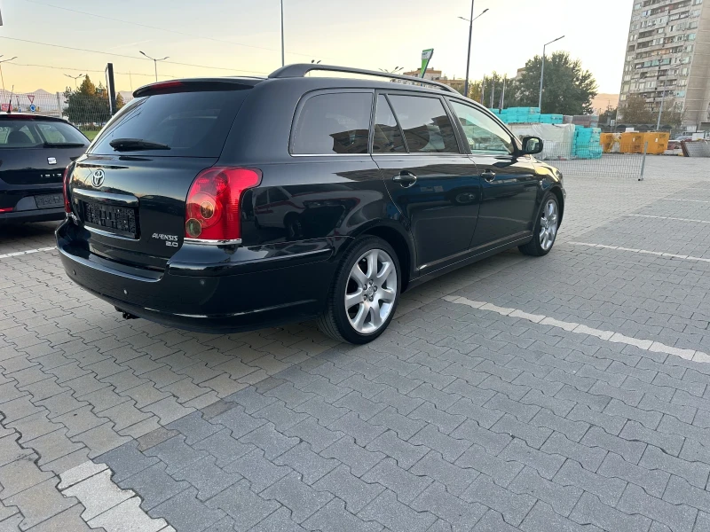 Toyota Avensis 2.0, снимка 4 - Автомобили и джипове - 47603001