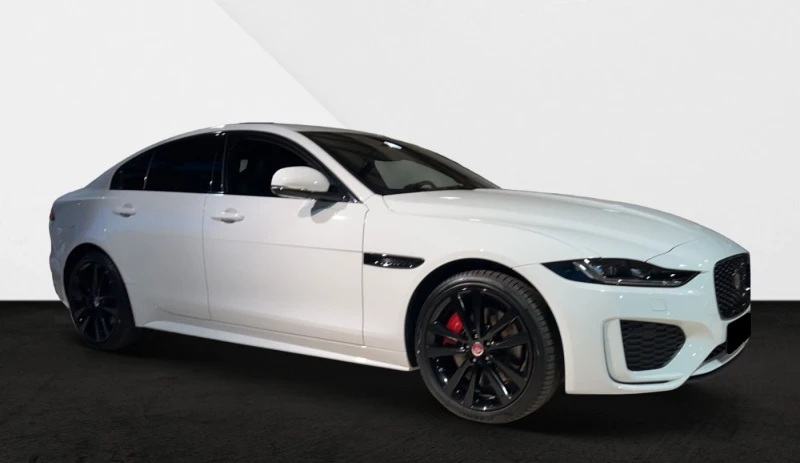 Jaguar XE D200 AWD = R-Dynamic HSE= Гаранция, снимка 1 - Автомобили и джипове - 47630231