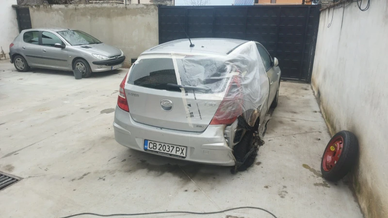 Hyundai I30 2.0, снимка 1 - Автомобили и джипове - 49549595