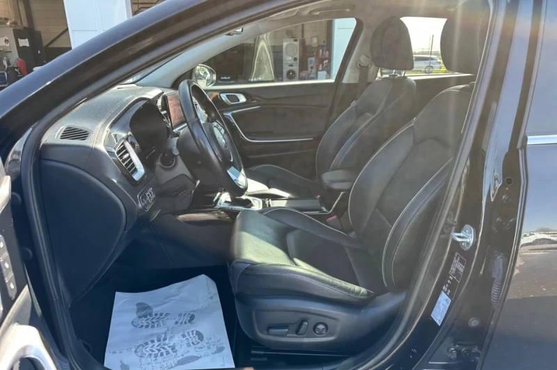 Kia XCeed PHEV/140HP/PLATINUM-EDITION/PANO/MEMO/DIGITAL/559f, снимка 10 - Автомобили и джипове - 51332461